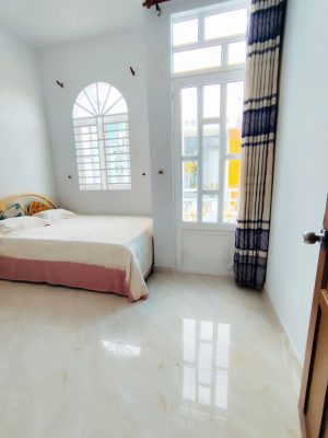 Nhà Phố Mới Ngay UBND xã Mỹ Hạnh - Giáp Hóc Môn