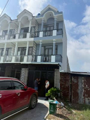 Nhà Mặt Tiền Giồng Lớn, Mỹ Hạnh – Giáp Hóc Môn