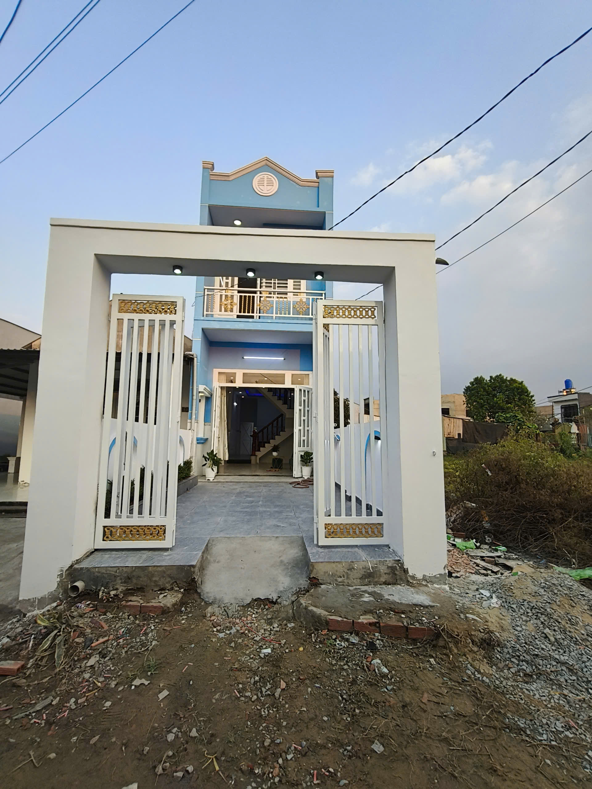 Nhà Ngã 3 Mỹ Hạnh - Giáp Cầu Lớn Hóc Môn