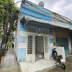 Căn góc 2 mặt tiền đường Hoa Vàng - Giáp Hóc Môn