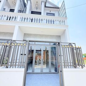 Nhà Mới Ngay Ngã 3 Mỹ Hạnh - Giáp Hóc Môn