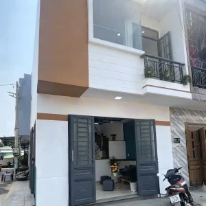 Góc 2 Mặt Tiền 4,5x10 Đường Nhựa 8m 2PN - Giáp Cầu Lớn Hóc Môn Chỉ 970 Triệu