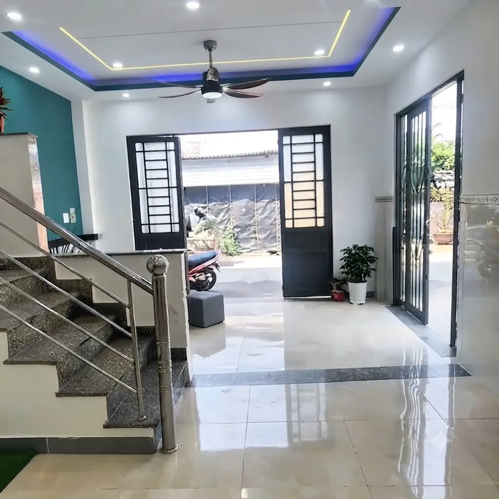 Góc 2 Mặt Tiền 4,5x10 Đường Nhựa 8m 2PN - Giáp Cầu Lớn Hóc Môn Chỉ 970 Triệu