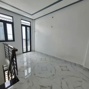 Nhà Nguyên Căn 4x6 1PN Ngay KCN Hoàng Gia