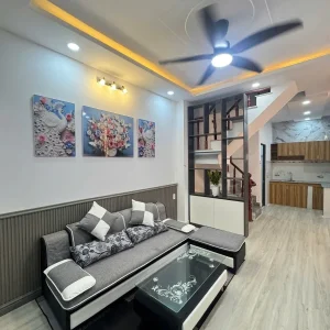 Nhà Phố 4x8 2PN Full Nội Thất Ngay UBND Đức Lập