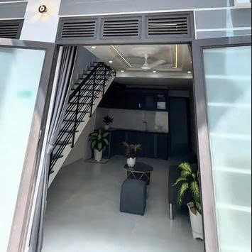 Nhà Mới Ngay UBND Mỹ Hạnh - Giáp Cầu Lớn Hóc Môn 