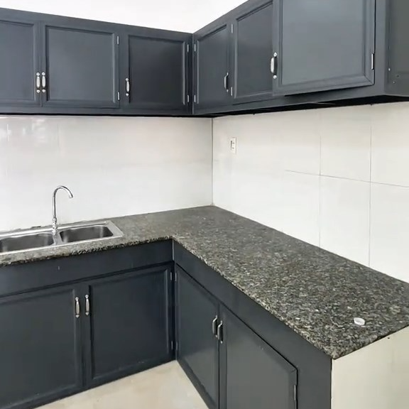 Góc 2 Mặt Tiền 4,5x10 Đường Nhựa 8m - Giáp Cầu Lớn Hóc Môn Chỉ 970 Triệu 