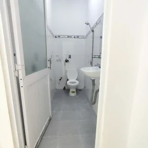 Nhà 1 Trệt 1 Lầu 2PN 4x9 Ngay Khu Hoàng Gia