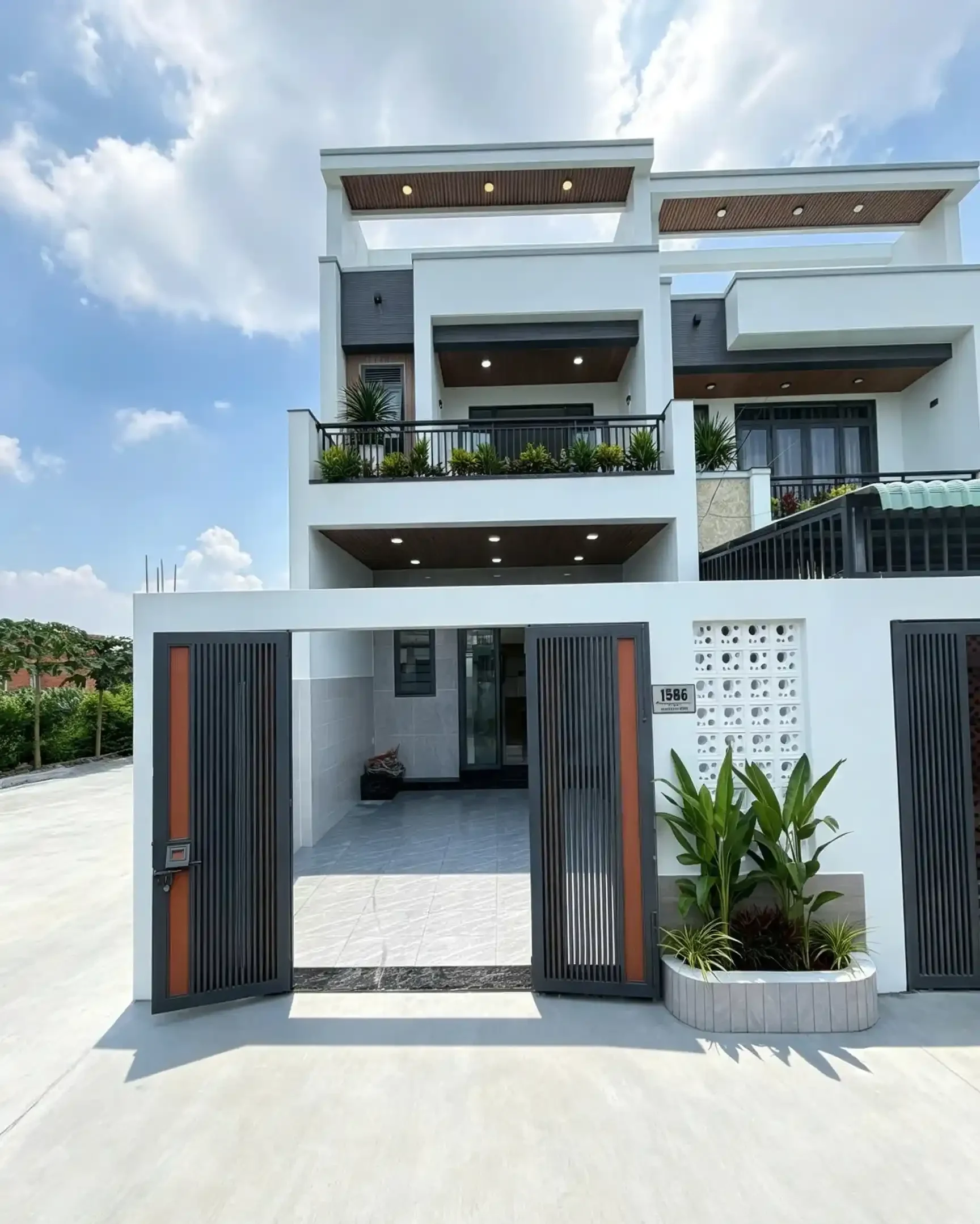 Nhà Mới Shr 5x23 1 Lầu 3 Phòng Ngủ Ngay Đ. Giồng Lớn Giáp Cầu Lớn Hóc Môn